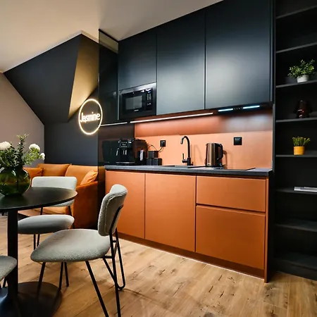 Hotel apartamentowy Jasmine By Housine