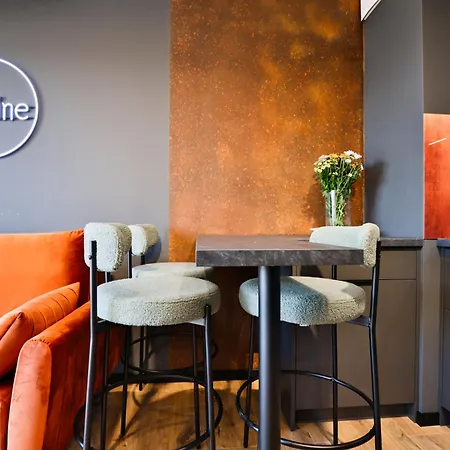 Apart Otel Jasmine By Housine Zator