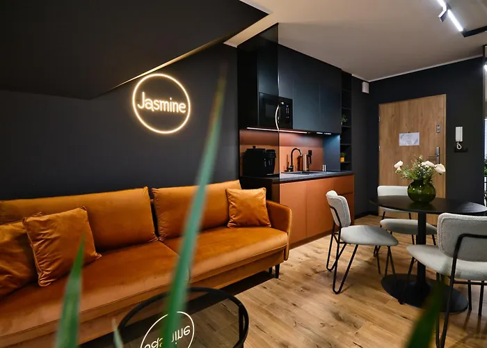 Jasmine By Housine Zator